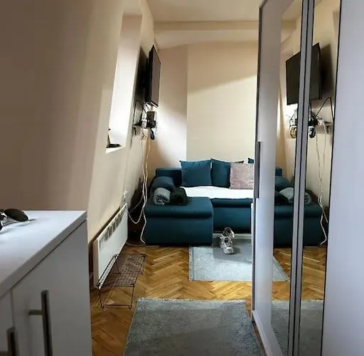 Cozy Loft Appartamento Belgrado